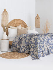 Kantha, Grey floral