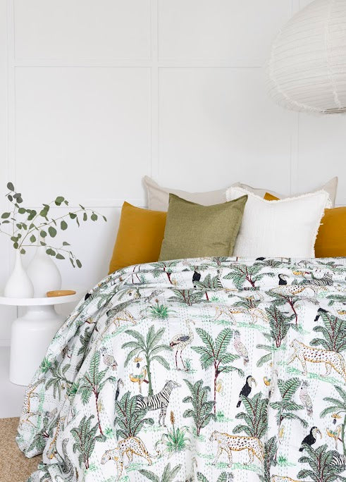 Kantha, White Safari
