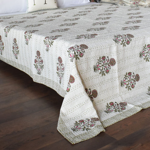Kantha, Flowers on white