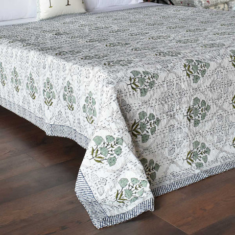 Kantha, Green flowers on white