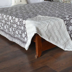 Kantha, White flowers on grey